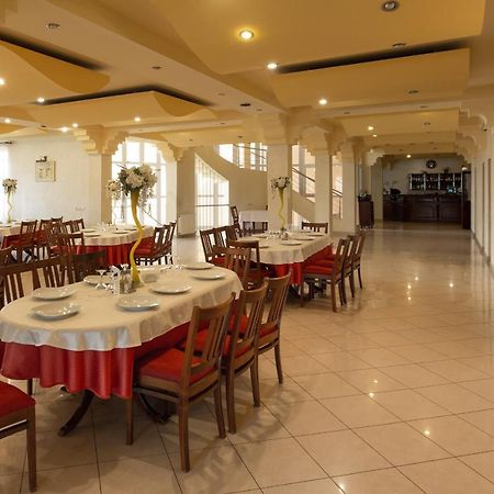 Hotel Denis Daneş Dış mekan fotoğraf