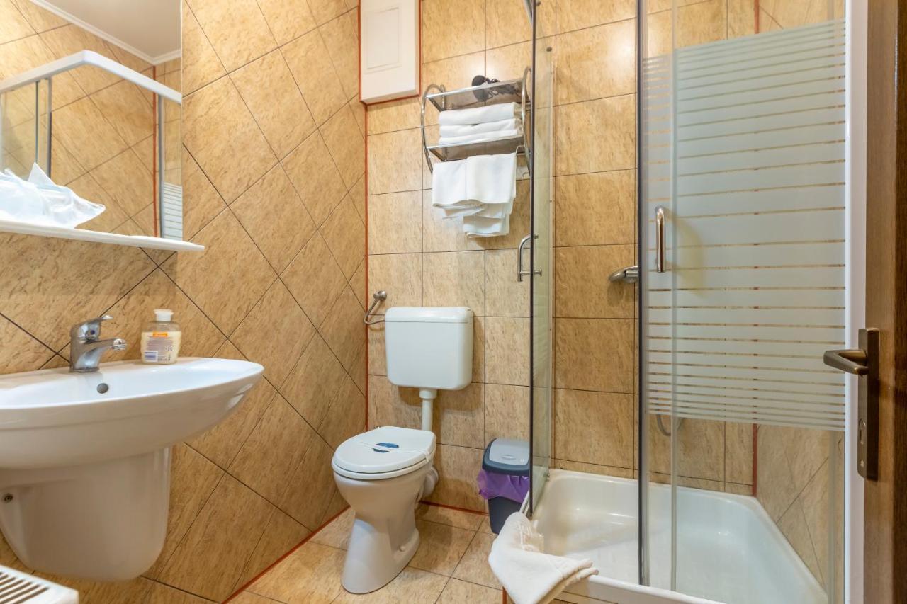 Hotel Denis Daneş Dış mekan fotoğraf
