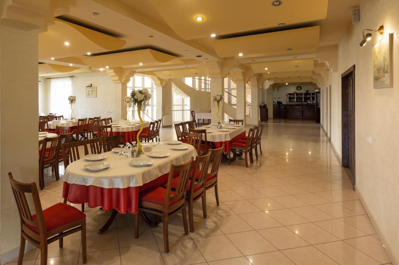 Hotel Denis Daneş Dış mekan fotoğraf