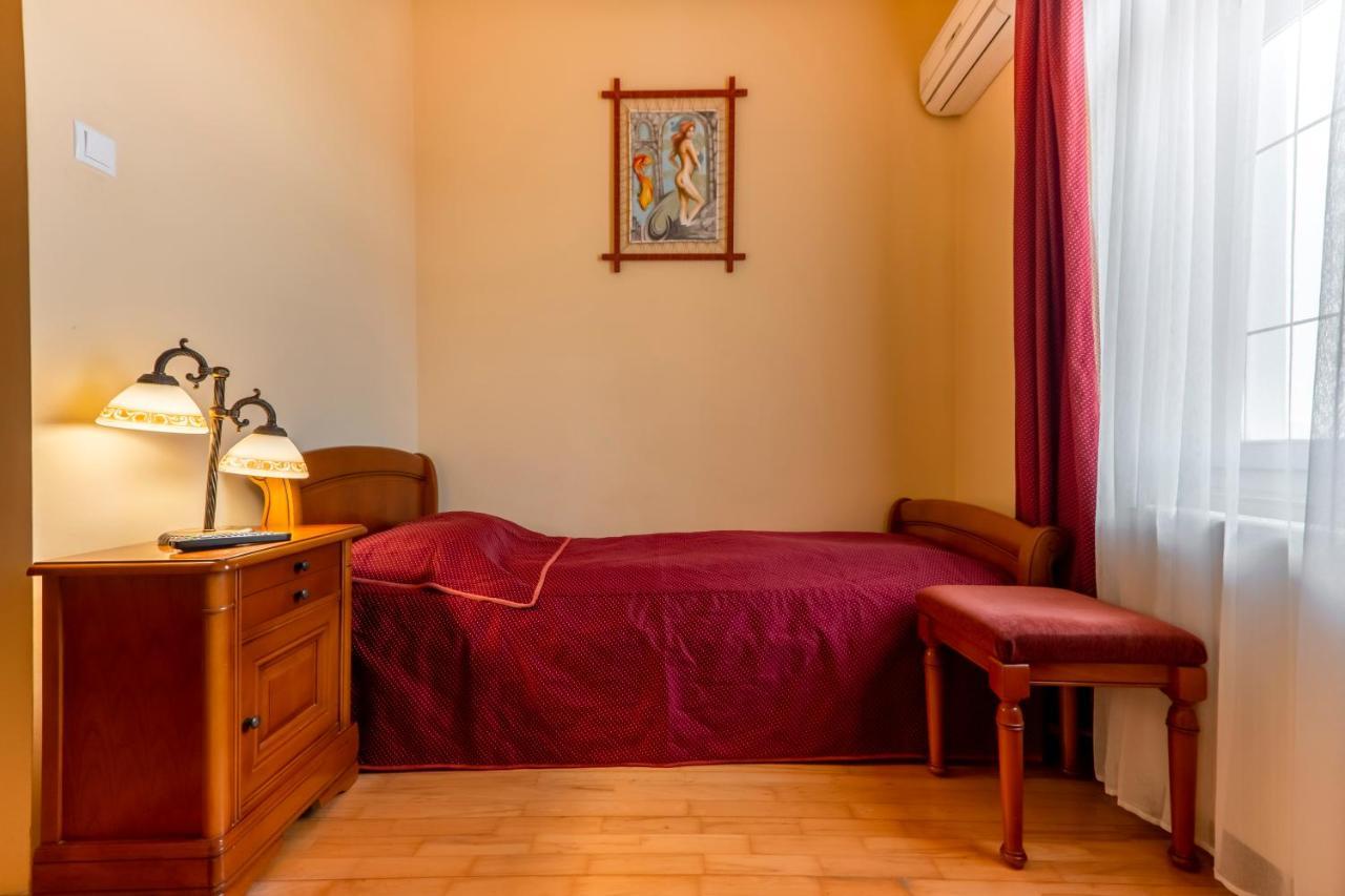 Hotel Denis Daneş Dış mekan fotoğraf